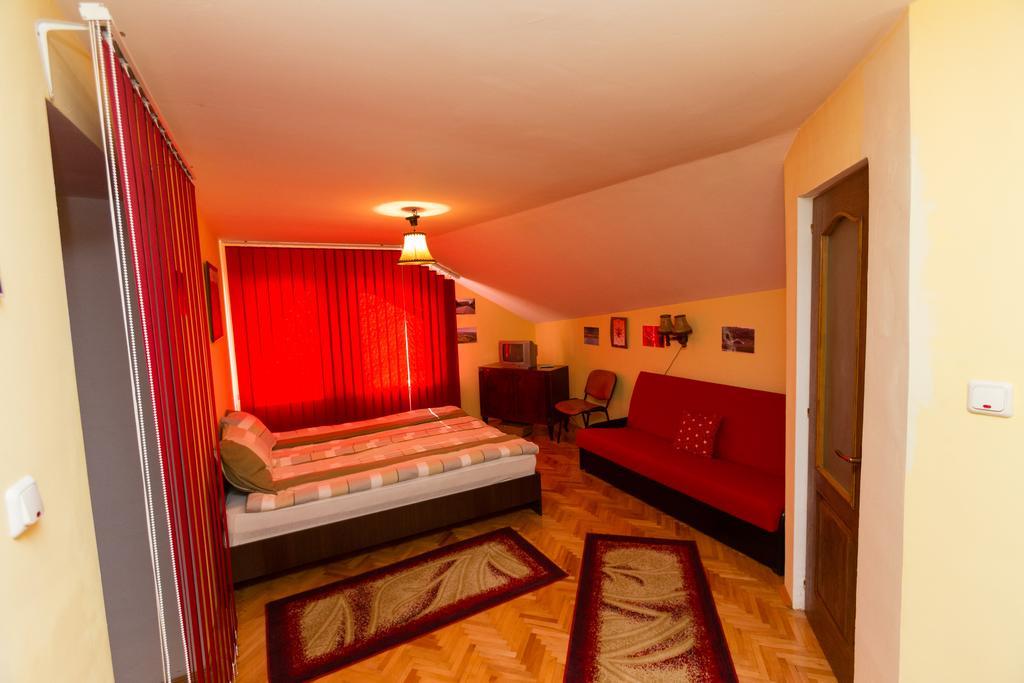 Casa Tudor Turda Room photo